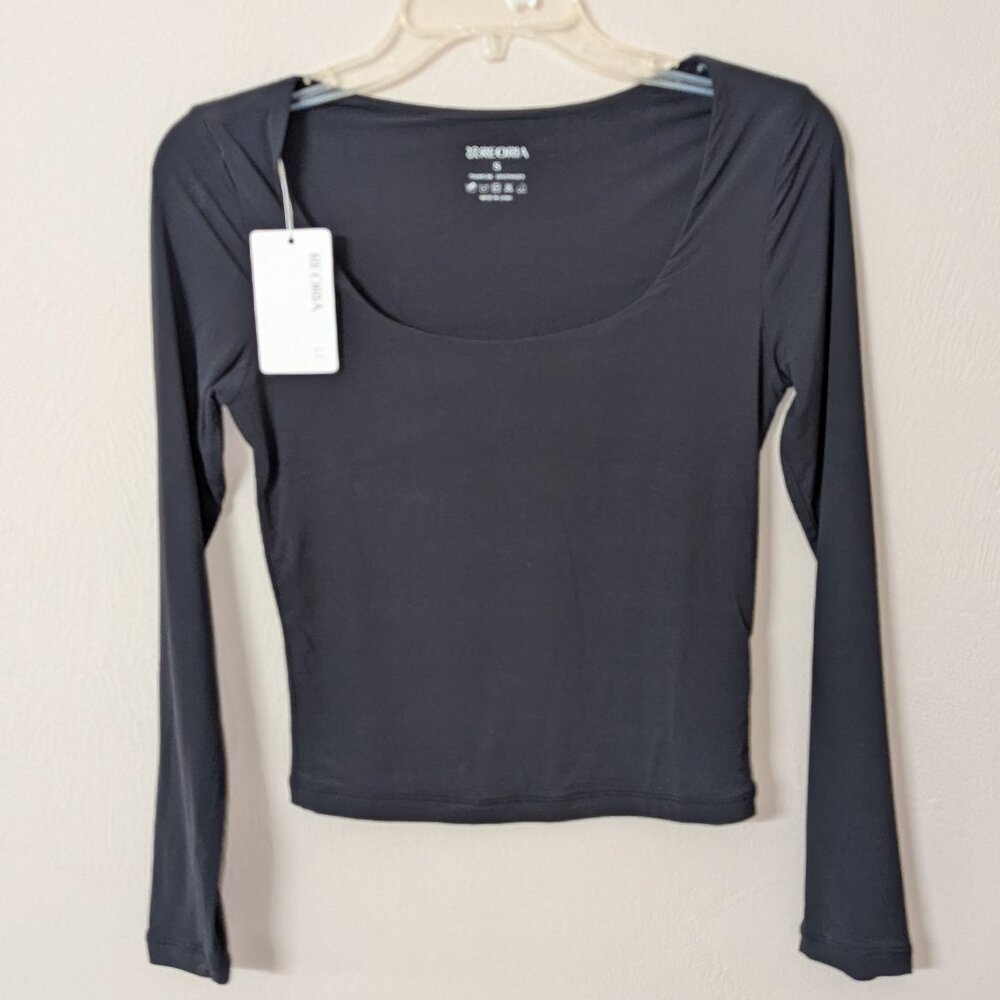 Reoria black long sleeve crop top, size small, NWT!